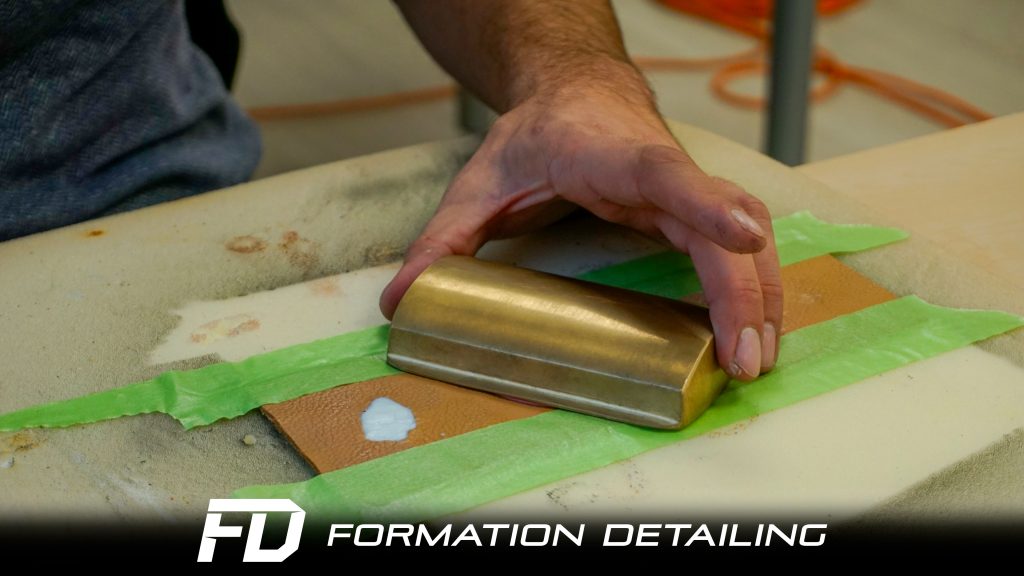 Ponçage de correction de peinture avec cale, technique avancée de detailing